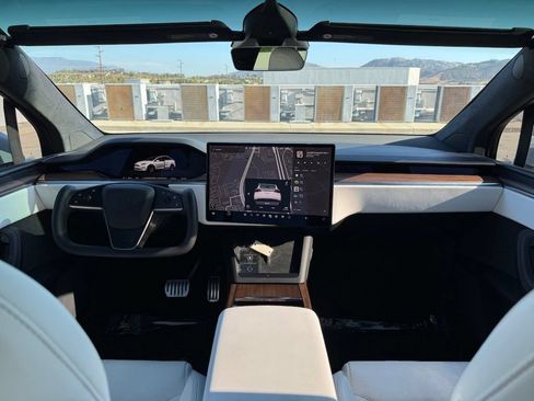 Used 2023 Tesla Model X AWD/4WD image 11