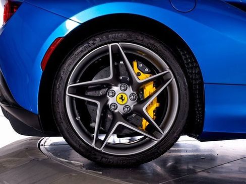Used 2023 Ferrari F8 Tributo image 18