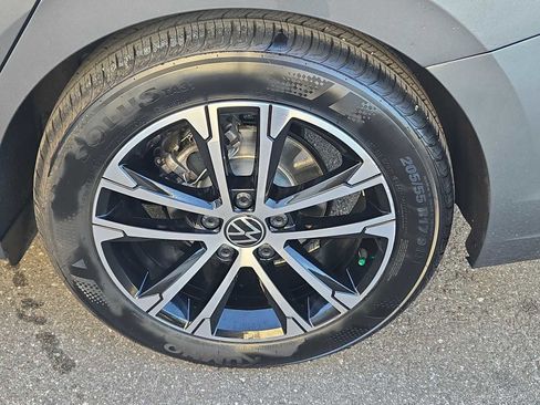 Used 2024 Volkswagen Jetta Sport image 21