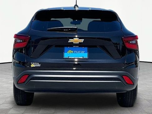 New 2026 Chevrolet Trax LS FWD image 5