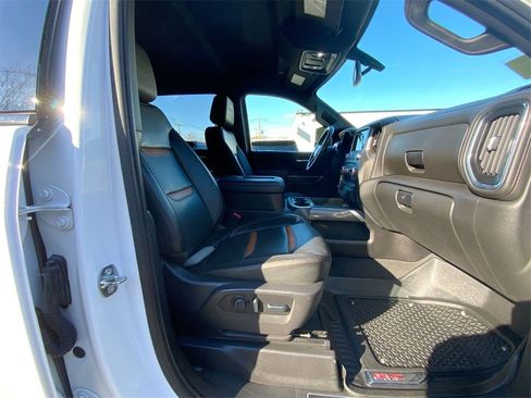 Used 2022 GMC Sierra 2500 AT4 image 27