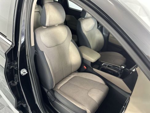 Used 2020 Hyundai Santa Fe SEL FWD image 27
