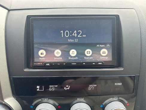 Used 2016 Toyota Sequoia Platinum AWD/4WD image 25