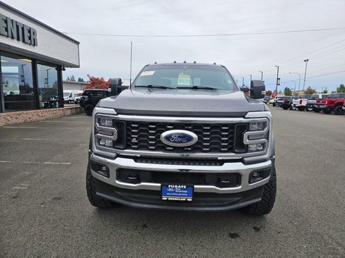 Certified 2023 Ford F450 Lariat w/ Camper Package image 3