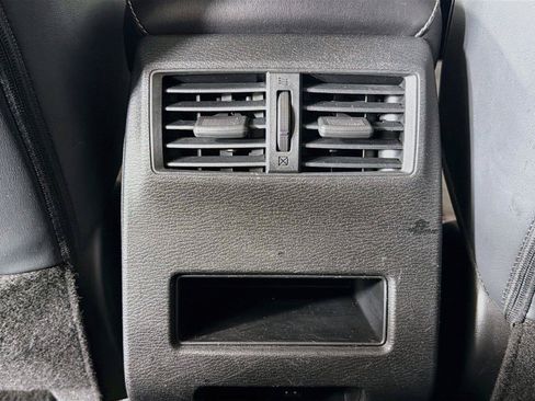 Used 2022 Mitsubishi Outlander SE AWD/4WD image 28