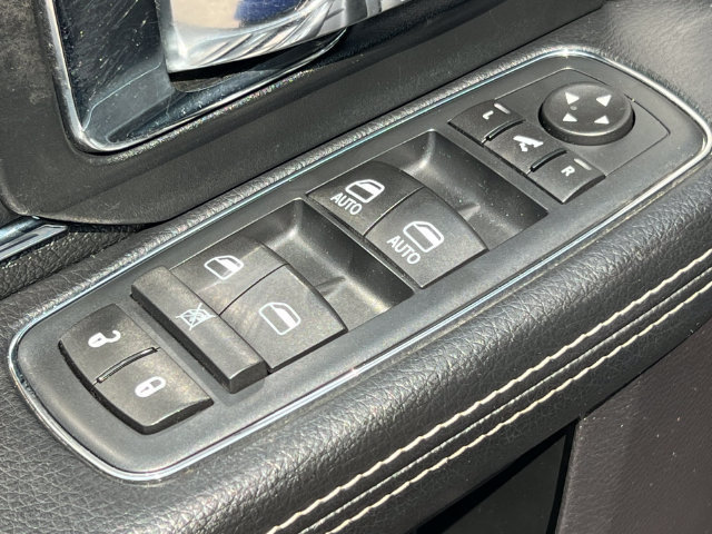 Used 2016 RAM 1500 Laramie AWD/4WD image 17
