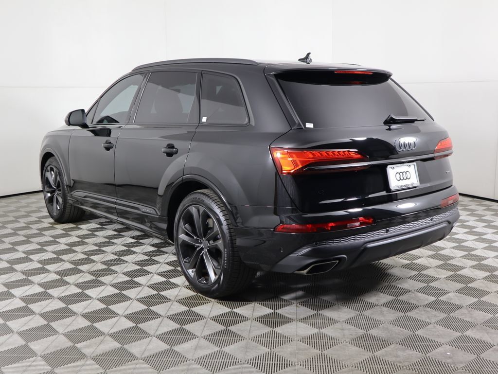 Used 2026 Audi Q7 3.0T Premium Plus w/ Premium Plus Package AWD/4WD image 8