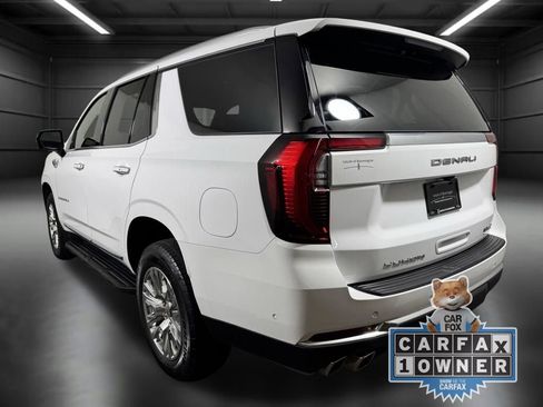 Used 2025 GMC Yukon Denali AWD/4WD image 4