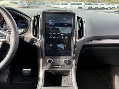 Used 2024 Ford Edge ST-Line image 18