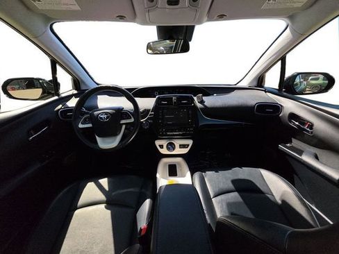 Used 2016 Toyota Prius Three Touring FWD image 12