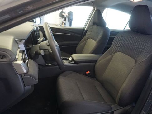 Used 2025 Toyota Camry LE FWD image 15