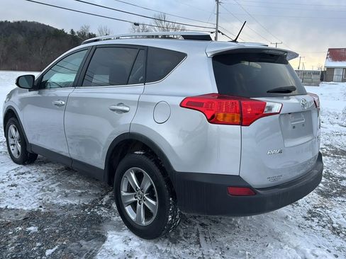 Used 2015 Toyota RAV4 XLE AWD/4WD image 6