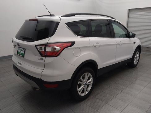 Used 2018 Ford Escape SE AWD/4WD image 9