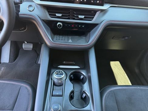 Used 2025 Ford Explorer ST AWD/4WD image 12
