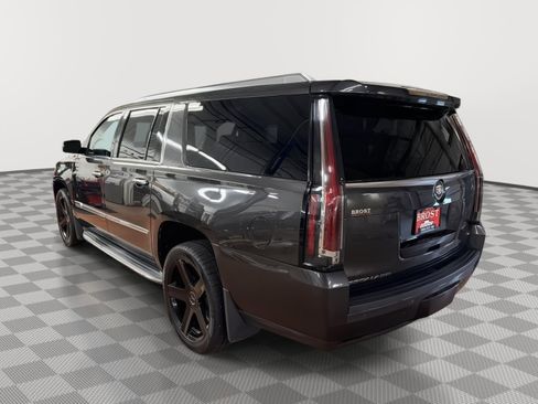 Used 2015 Cadillac Escalade ESV Luxury AWD/4WD image 6