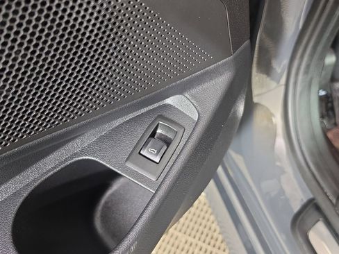 Used 2023 BMW 330i Sedan w/ Driving Assistance Package RWD image 18