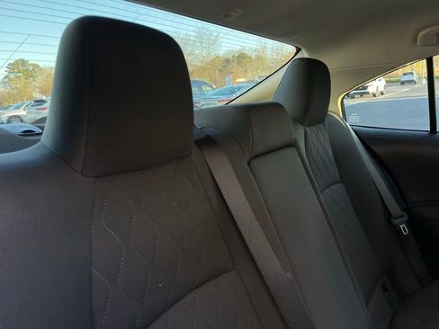 Used 2020 Toyota Corolla LE image 36