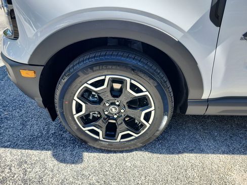 New 2025 Ford Bronco Sport Outer Banks image 25