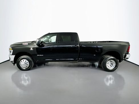 New 2026 RAM 3500 Big Horn AWD/4WD image 4