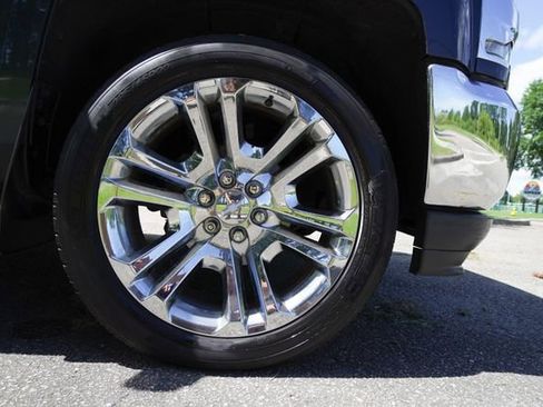 Used 2018 Chevrolet Silverado 1500 LTZ w/ LTZ Plus Package image 38