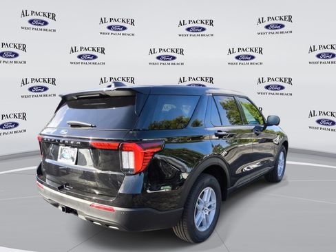 New 2026 Ford Explorer Active RWD image 5