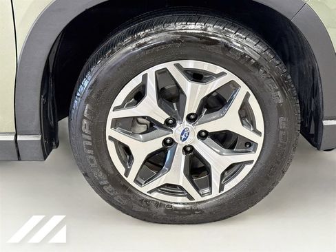 Used 2020 Subaru Forester Premium AWD/4WD image 33