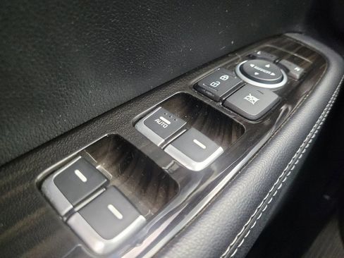 Used 2020 Kia Sorento L image 27
