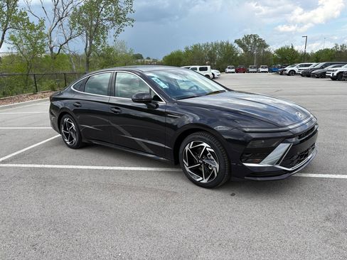 New 2026 Hyundai Sonata SEL FWD image 7