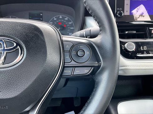 Used 2025 Toyota Corolla SE image 23