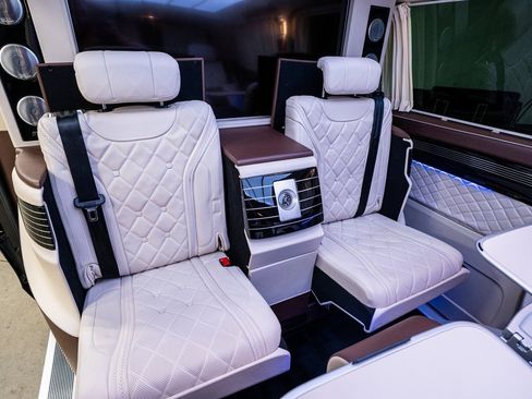 Used 2020 Mercedes-Benz Metris Passenger image 53