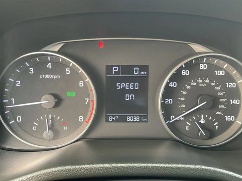 Used 2017 Hyundai Elantra SE FWD image 13