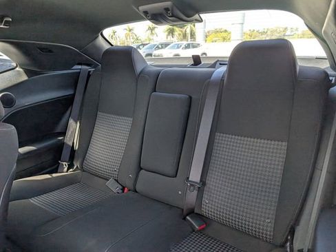 Used 2022 Dodge Challenger R/T Scat Pack w/ Dynamics Package image 9