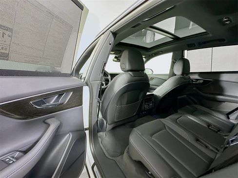 New 2026 Audi Q8 Premium Plus image 17