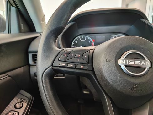 Used 2025 Nissan Sentra S FWD image 9