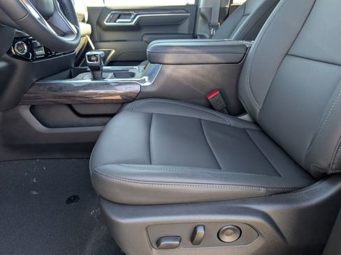 New 2026 Chevrolet Silverado 1500 LTZ AWD/4WD image 9