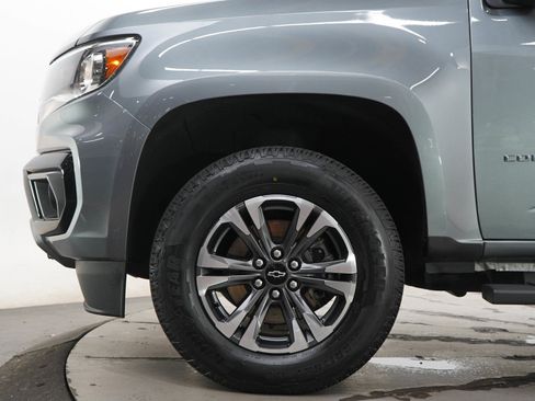 Used 2022 Chevrolet Colorado Z71 AWD/4WD image 27