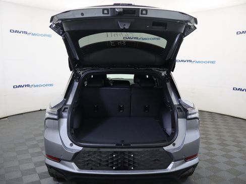 New 2026 Chevrolet Equinox EV RS image 8