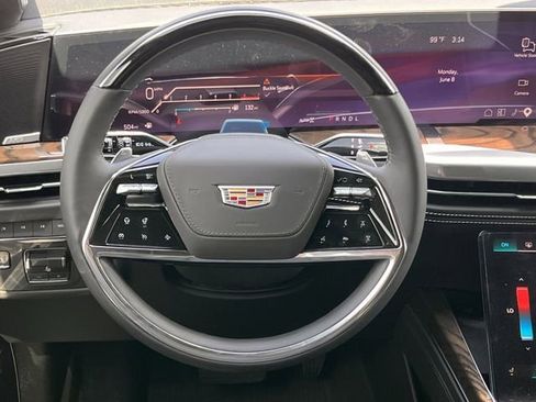 New 2026 Cadillac Escalade Platinum Sport w/ LPO, ONYX Package AWD/4WD image 11