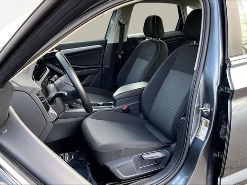 Used 2025 Volkswagen Jetta S image 25