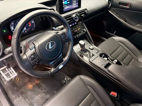 Used 2024 Lexus IS 350 F Sport RWD image 7