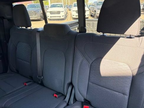 New 2026 RAM 1500 Big Horn AWD/4WD image 17