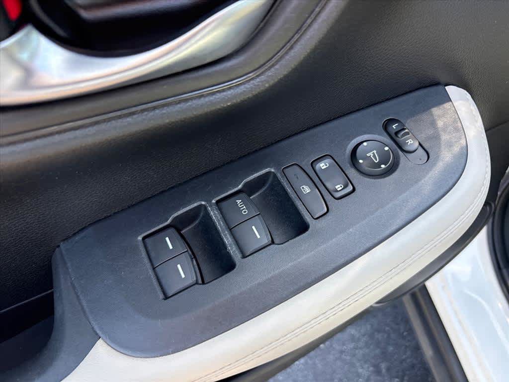 Used 2023 Honda HR-V LX image 22