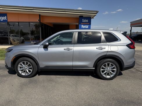 Used 2023 Honda CR-V EX image 2