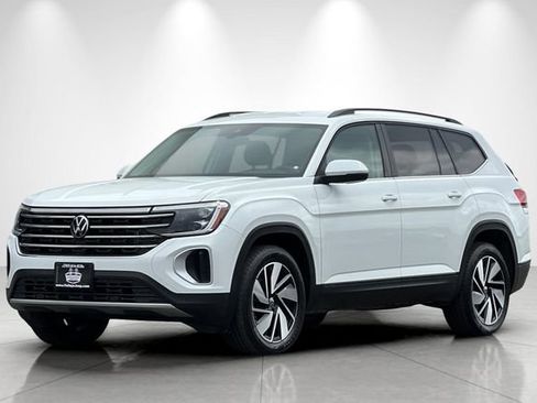 Used 2025 Volkswagen Atlas SE FWD image 8