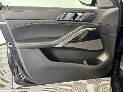 Used 2026 BMW X6 xDrive40i w/ Executive Package AWD/4WD image 14