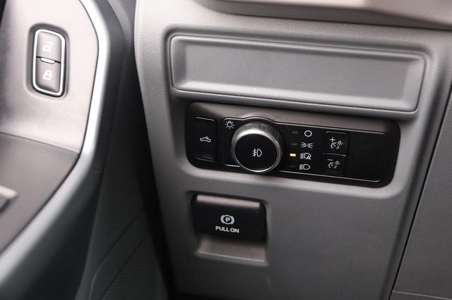 Used 2023 Ford F150 XLT AWD/4WD image 19