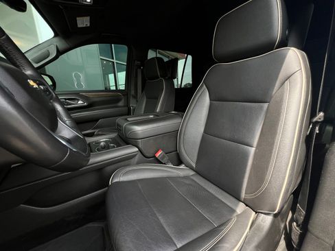 Used 2023 Chevrolet Tahoe Premier w/ Advanced Technology Package AWD/4WD image 23