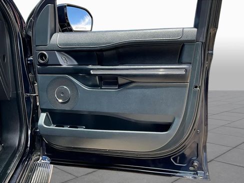 Used 2021 Ford Expedition XLT RWD image 22