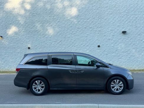 Used 2015 Honda Odyssey EX image 3
