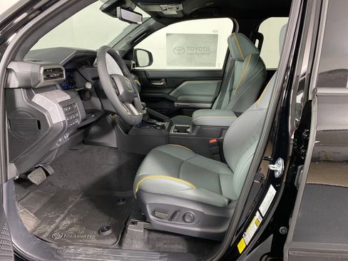 New 2025 Toyota Tacoma Trailhunter image 7